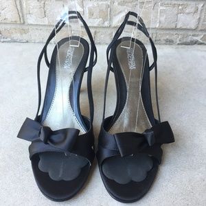 Kenneth Cole Reaction Strappy Bow Black Heels 9.5